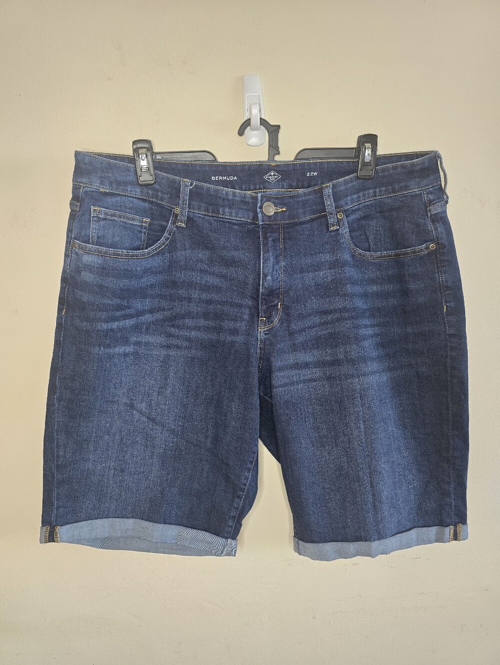 St Johns Bay Bermuda Shorts Women's Size 22W Dark Wash Denim Stretch Plus Size